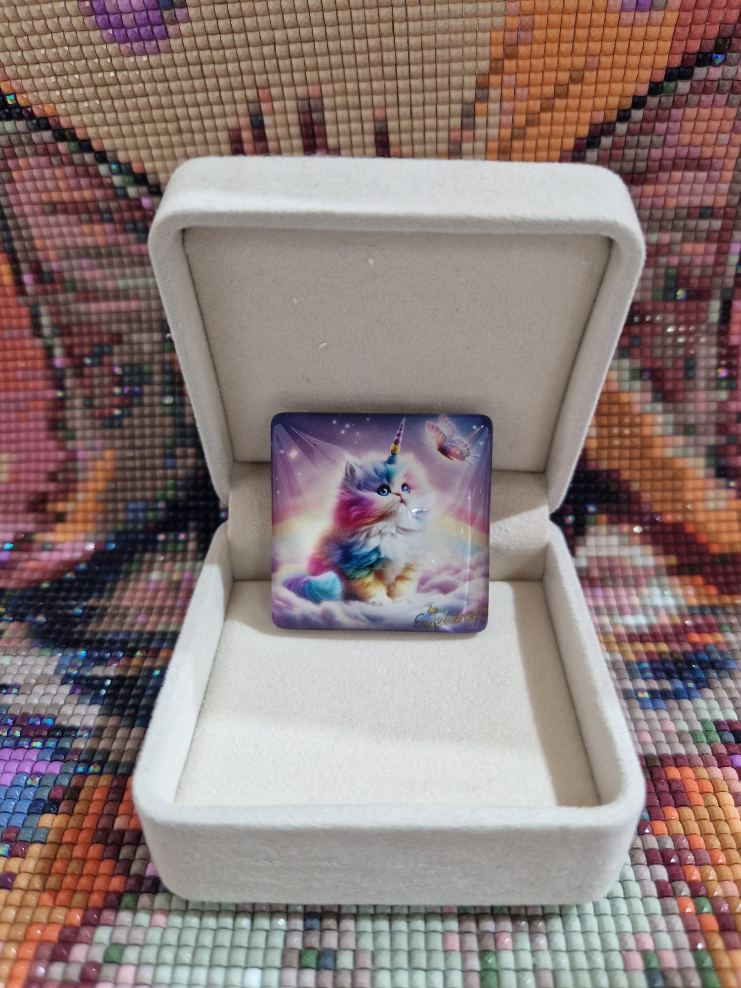 Cover Minder "Himmlischer Katzenzauber by Engelskraft" mit Glas & Magnet - Lucky Soul Diamonds