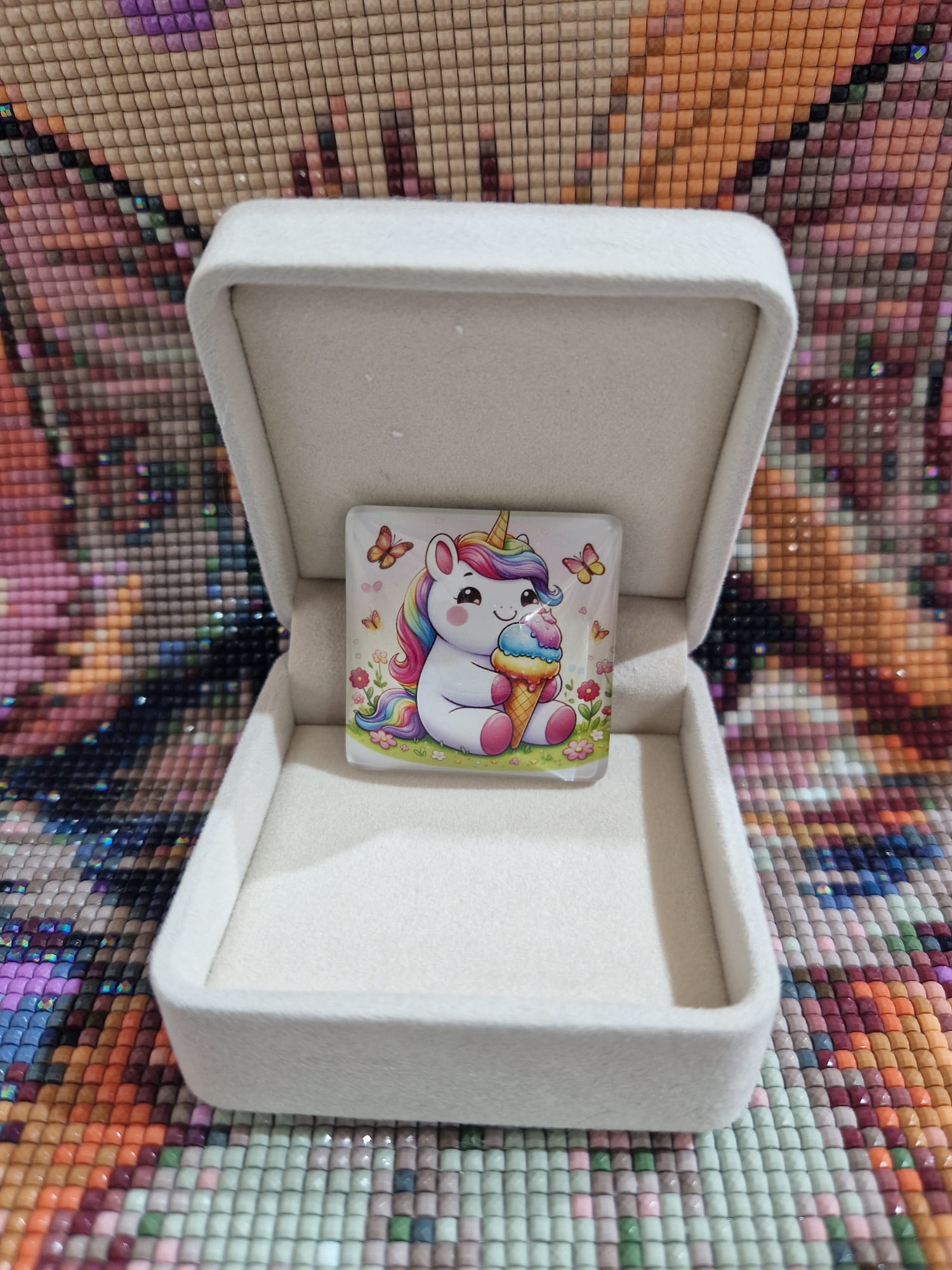 Cover Minder "Einhorn Eiszauber by Marinsche" mit Glas & Magnet - Lucky Soul Diamonds