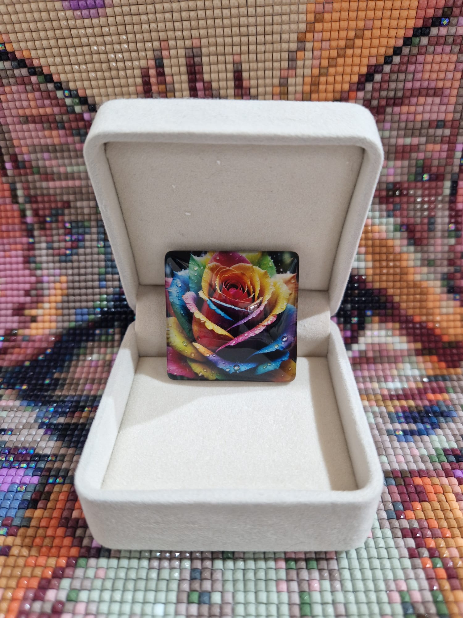 Cover Minder "Regenbogen Rose" mit Glas & Magnet - Lucky Soul Diamonds